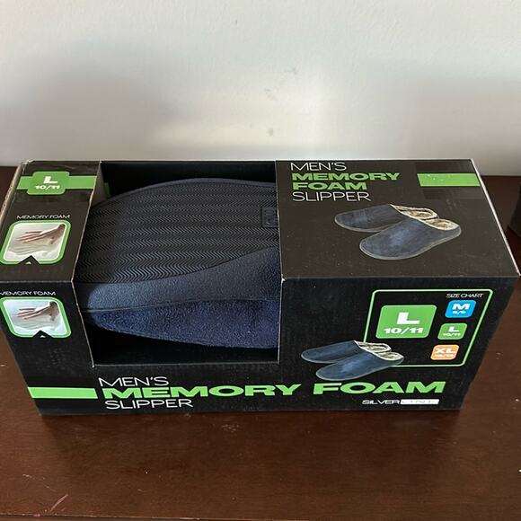 Silver One | Men's Memory Foam Slippers Size L (10/11) NIB - Picture 1 of 9